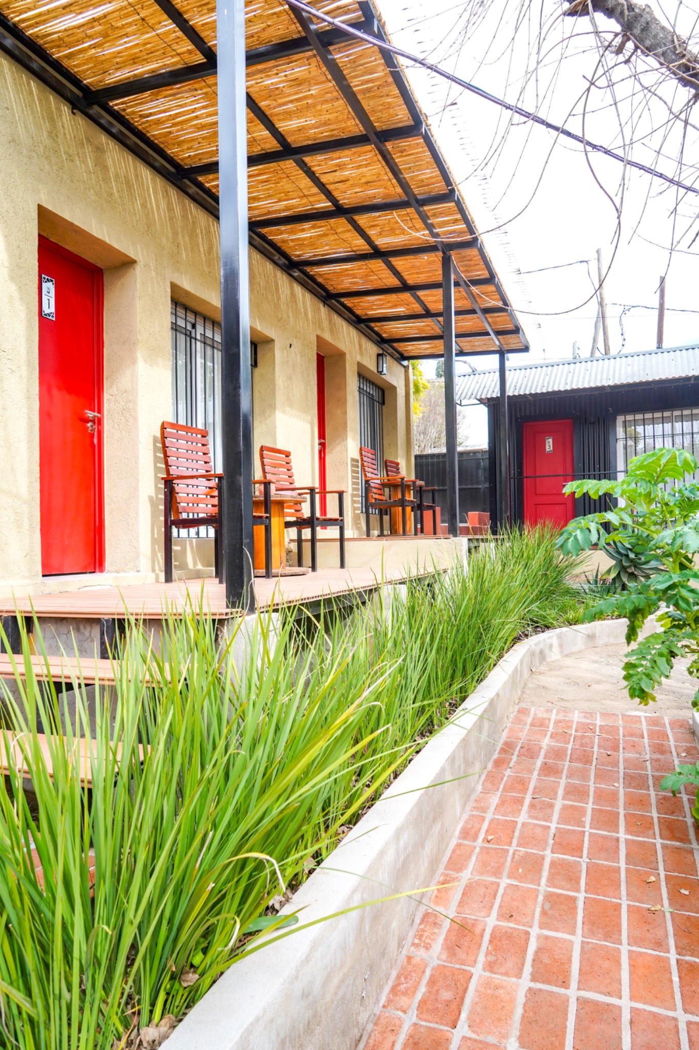 Ingreso a las habitaciones 1 y 2